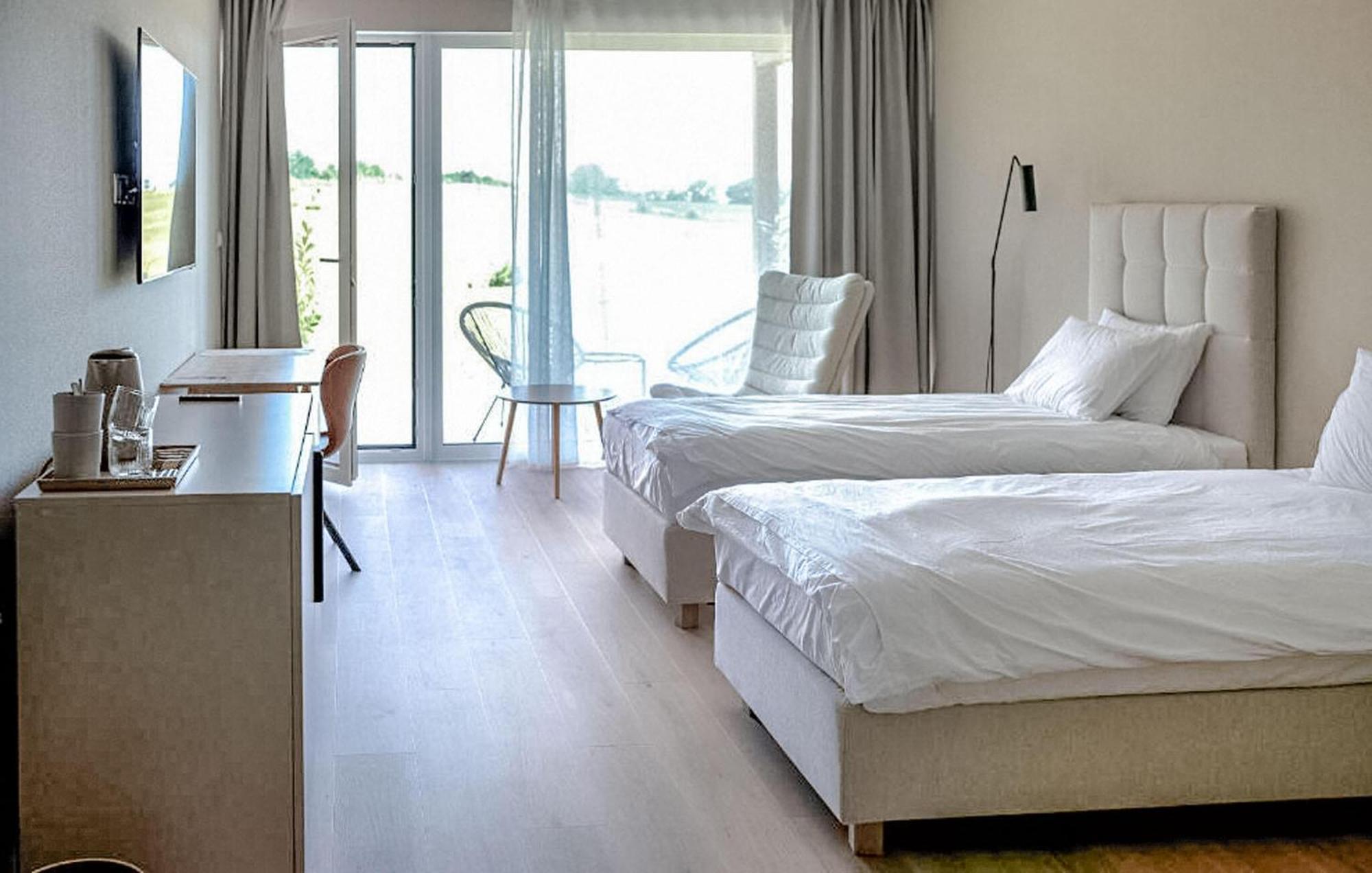 1 Bedroom Awesome Apartment In Binowo Buitenkant foto
